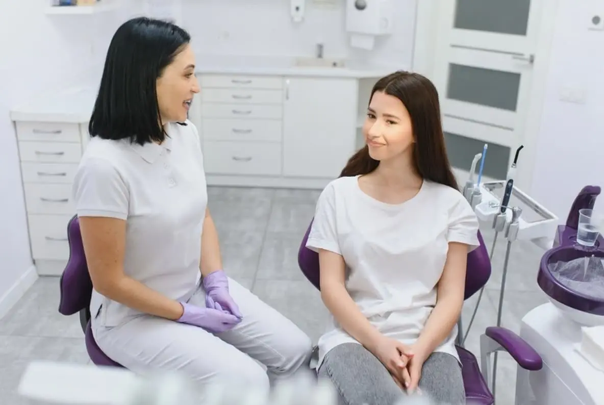 Smile makeover treatment at a leading dental clinic in Thalassery, Kannur