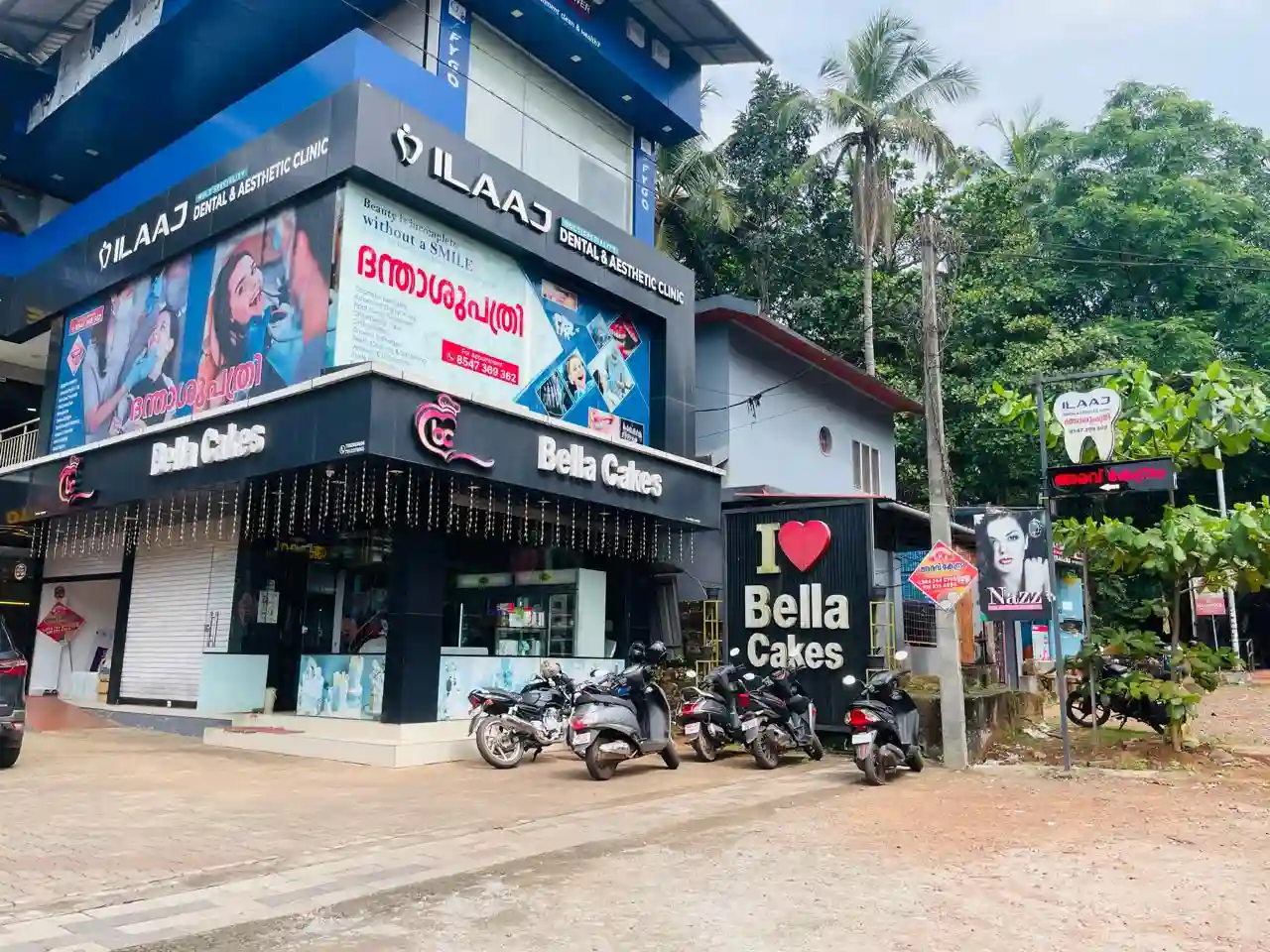 Clean and well-equipped dental consultation room in tellicherry dental clinic